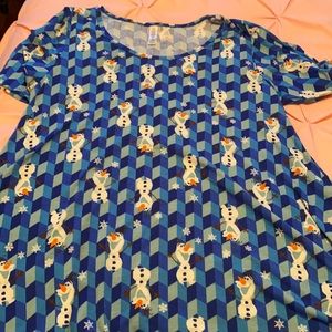 Lularoe Olaf Frozen Perfect T in EUC!